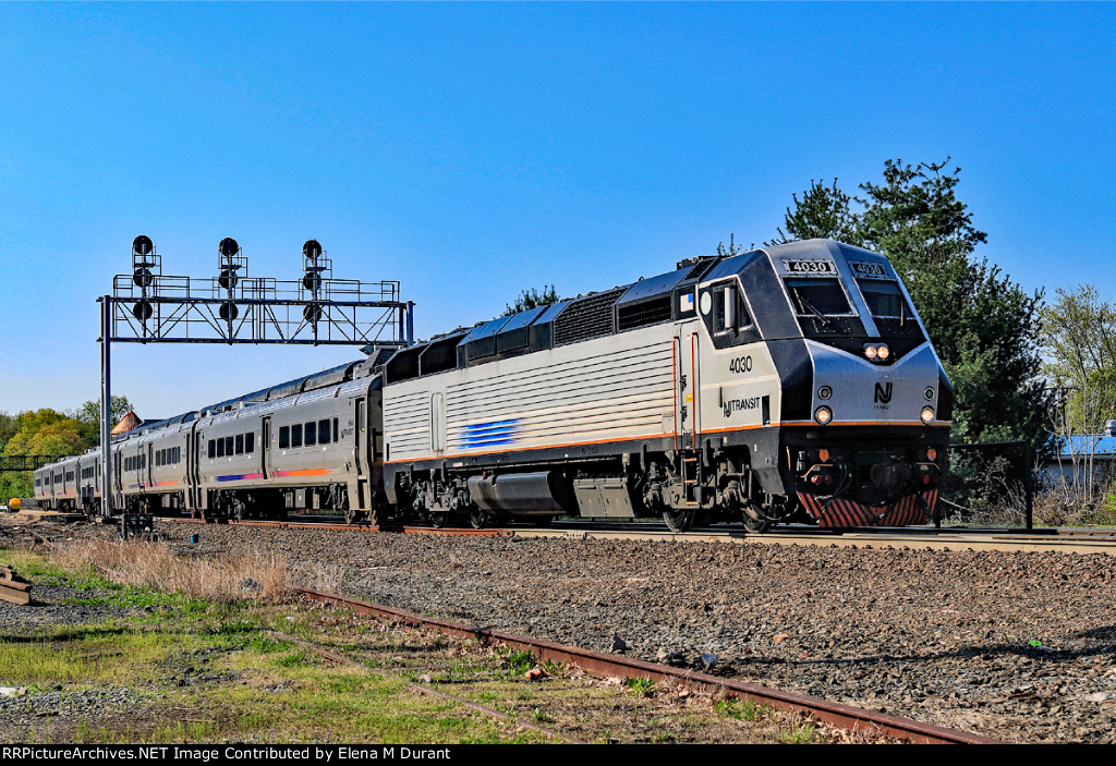 NJT 4030 on train 1249